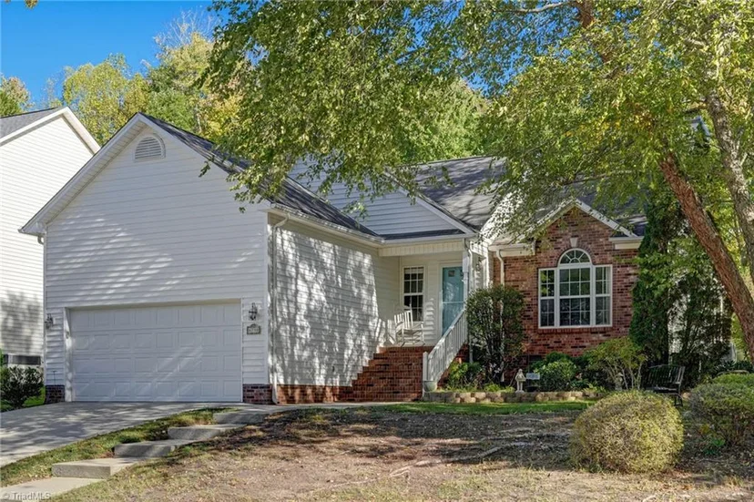 4790 Corinthian Way, photo 1 of 28