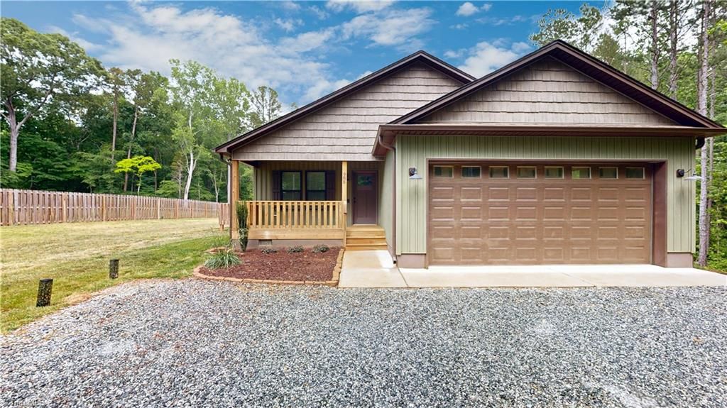 Photo of 985 Wafford Road, Lexington, NC 27292 (MLS # 1222022)