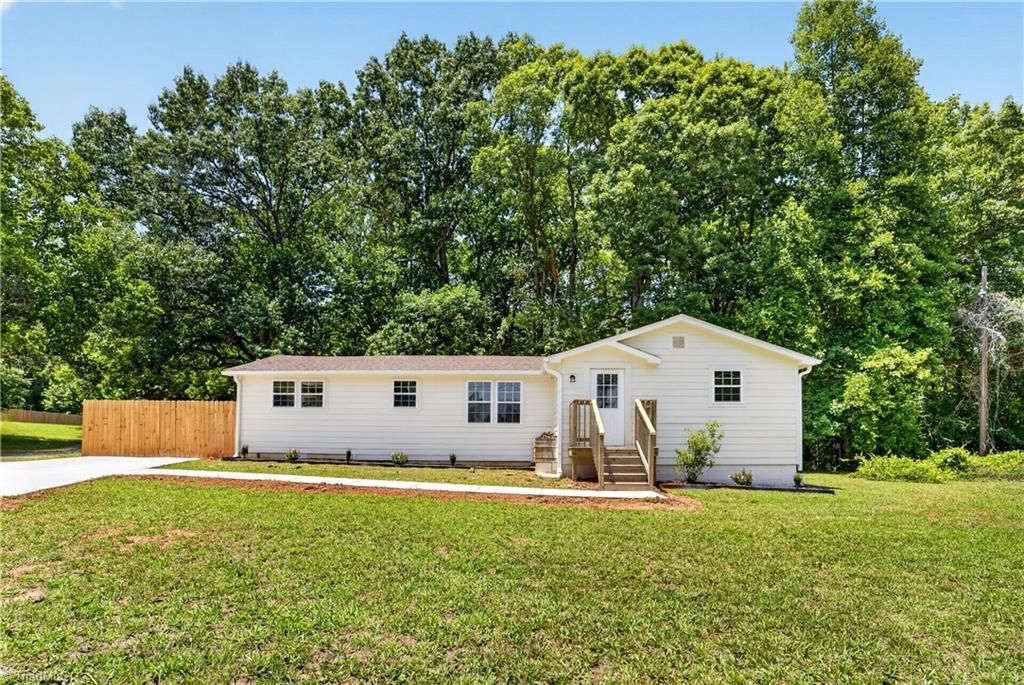 Photo of 1724 Rock Creek Dairy Road, Whitsett, NC 27377 (MLS # 1226579)