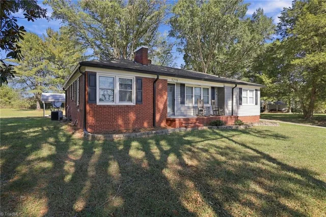 3278 Rural Hall-germanton Road, photo 3 of 33