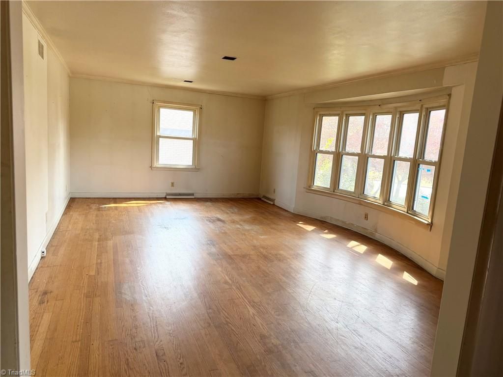 Photo of 2914 CORNWALLIS Drive W, Greensboro, NC 27408 (MLS # 1213971)