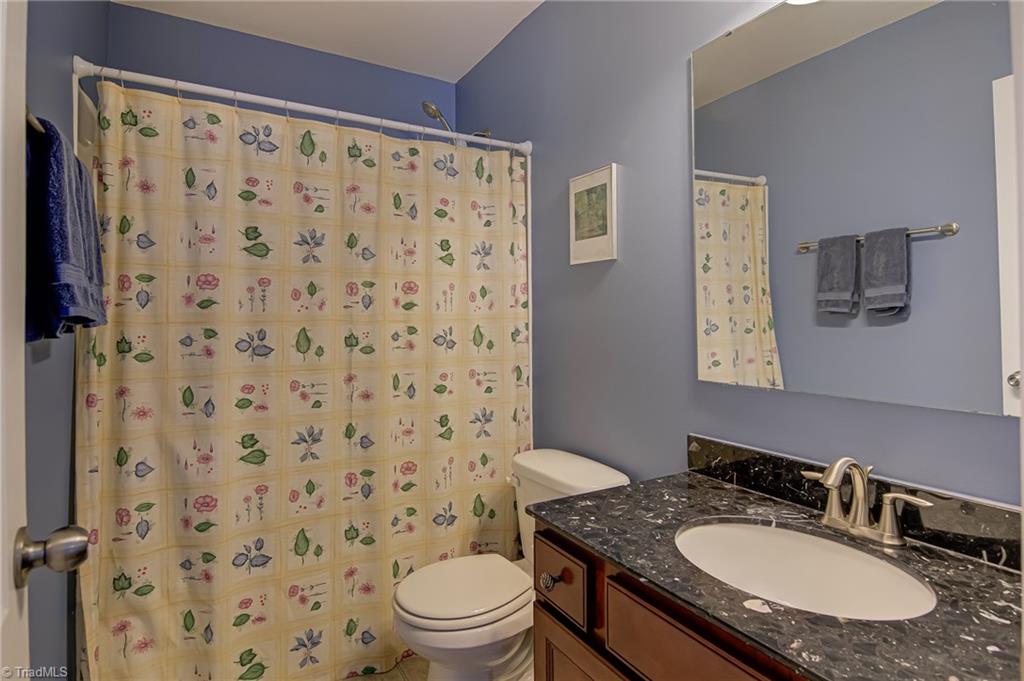 2681 Lamplight Circle, High Point, North Carolina image 27