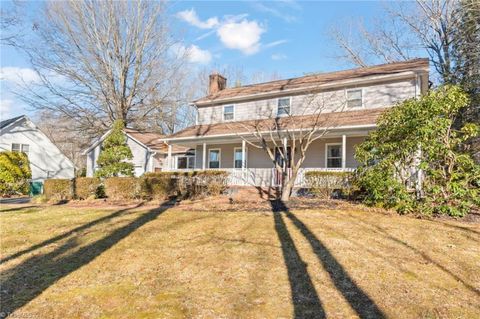 A home in Mount Airy