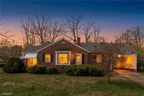 Homes For Sale - 1311 Hawthorne Avenue<br/> Rockingham County, Reidsville, NC 27320