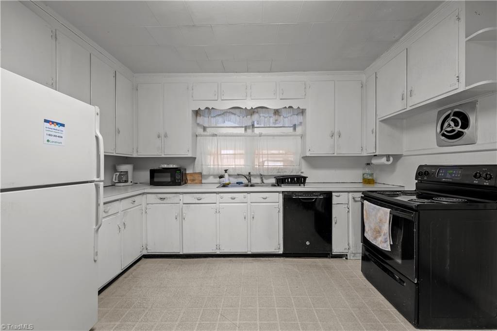 206 Friendly Road, Burlington, North Carolina image 23