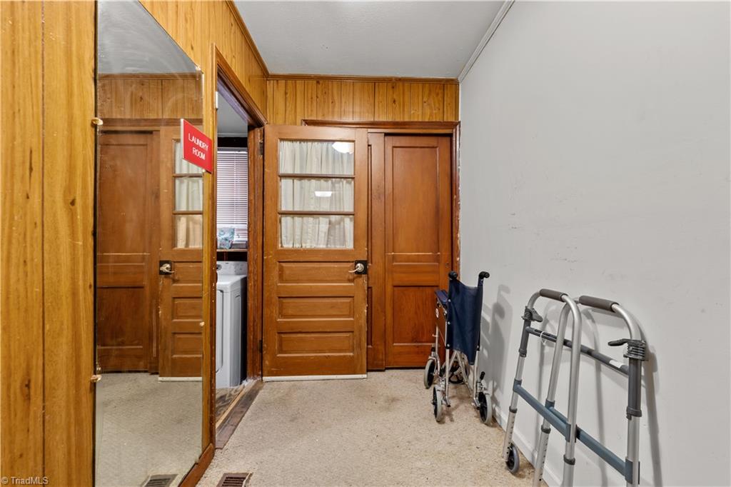 206 Friendly Road, Burlington, North Carolina image 25
