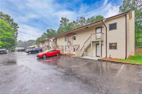 A home in Kernersville