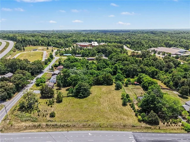4805 Harvey Road, photo 2 of 4