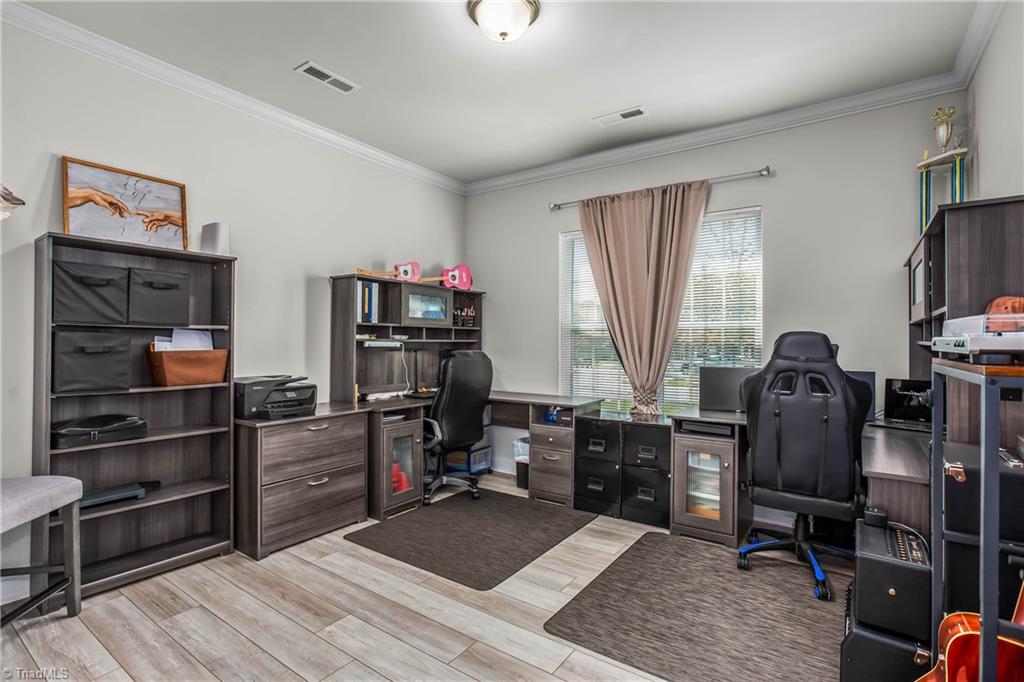 1506 Land Grove Drive, Kernersville, North Carolina image 19