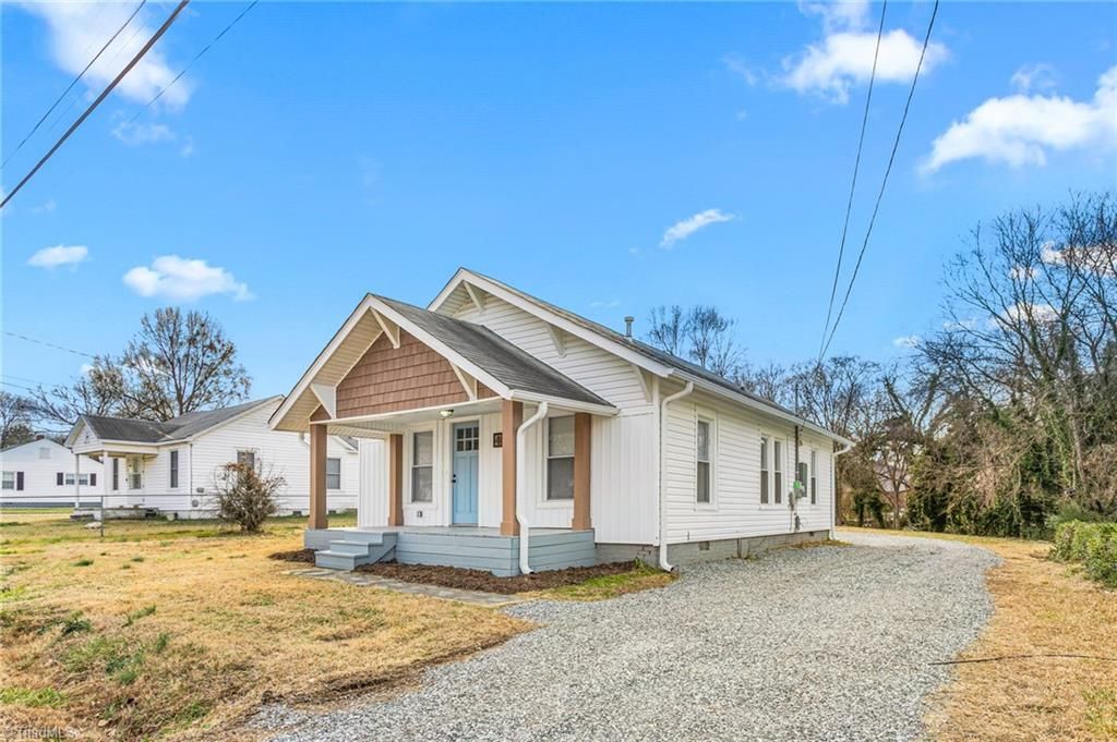 Photo of 406 Sullivan Street, Thomasville, NC 27360 (MLS # 1207129)