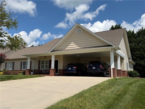 Condo For Sale - 164 Brook Hill Court<br/> Elkin, NC 28621