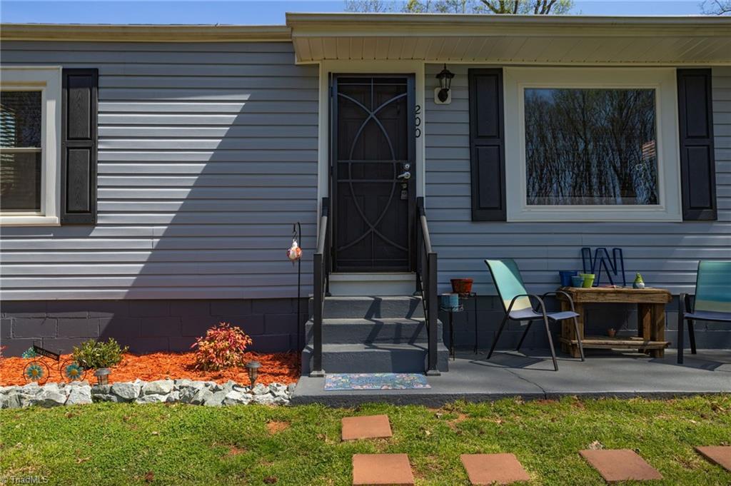 200 Aberdeen Drive, Lexington, North Carolina image 4