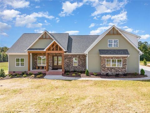 7613 Dovefield Drive Stokesdale NC 27357