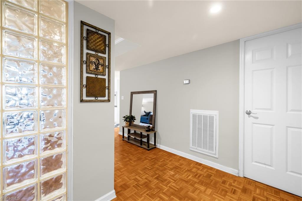 1101 Elm Street #607, Greensboro, North Carolina image 7