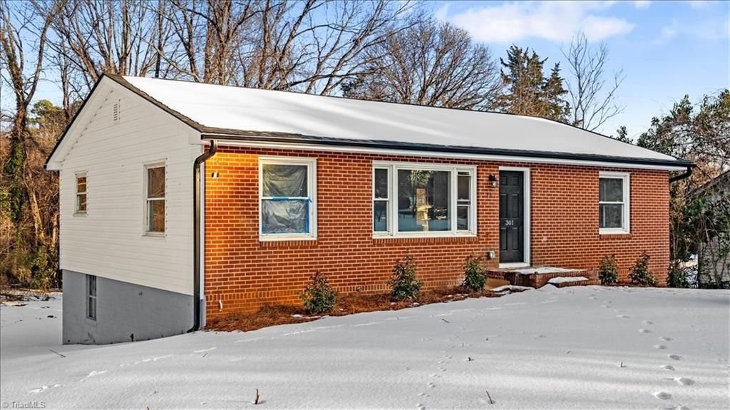 Photo of 301 Lindbergh Street, Winston-Salem, NC 27104 (MLS # 1207976)