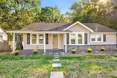 Homes For Sale - 434 E Salisbury Street<br/> Denton, NC 27239