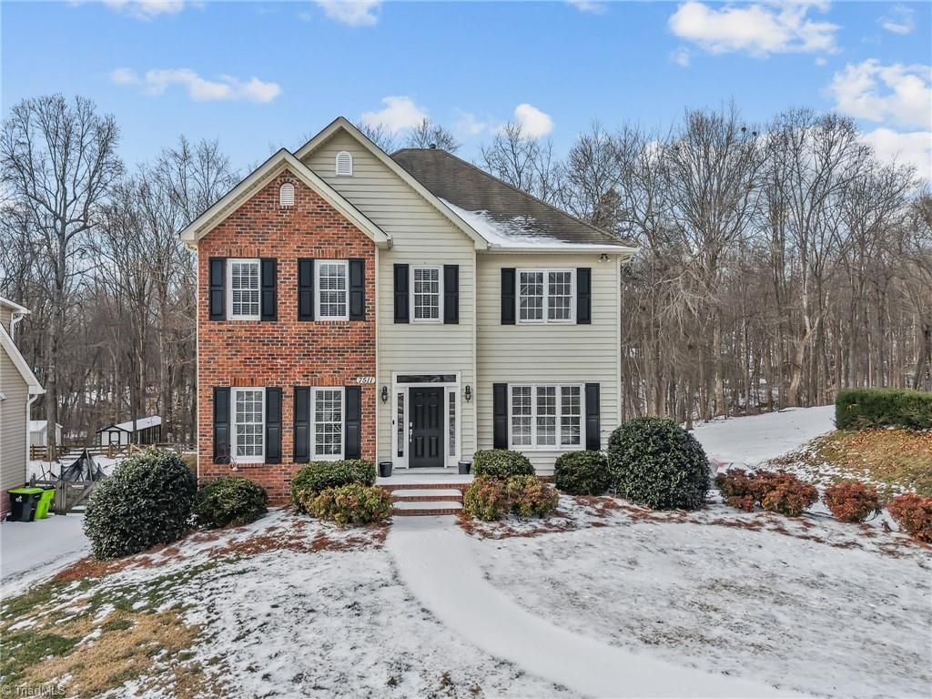 Photo of 7511 Kristen Drive, Oak Ridge, NC 27310 (MLS # 1208165)