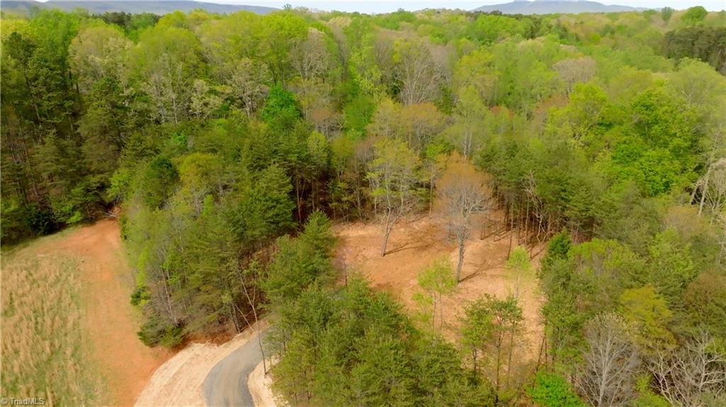 2 Thomas Farm Road, King, North Carolina image 2