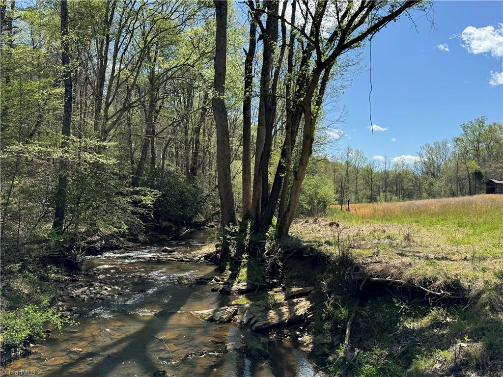 2 Thomas Farm Road, King, North Carolina image 19