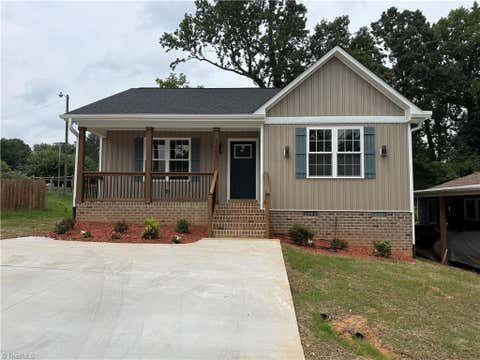 Homes For Sale - 2403 Friends Avenue<br/> High Point, NC 27263