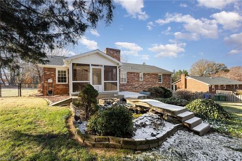 A home in Kernersville