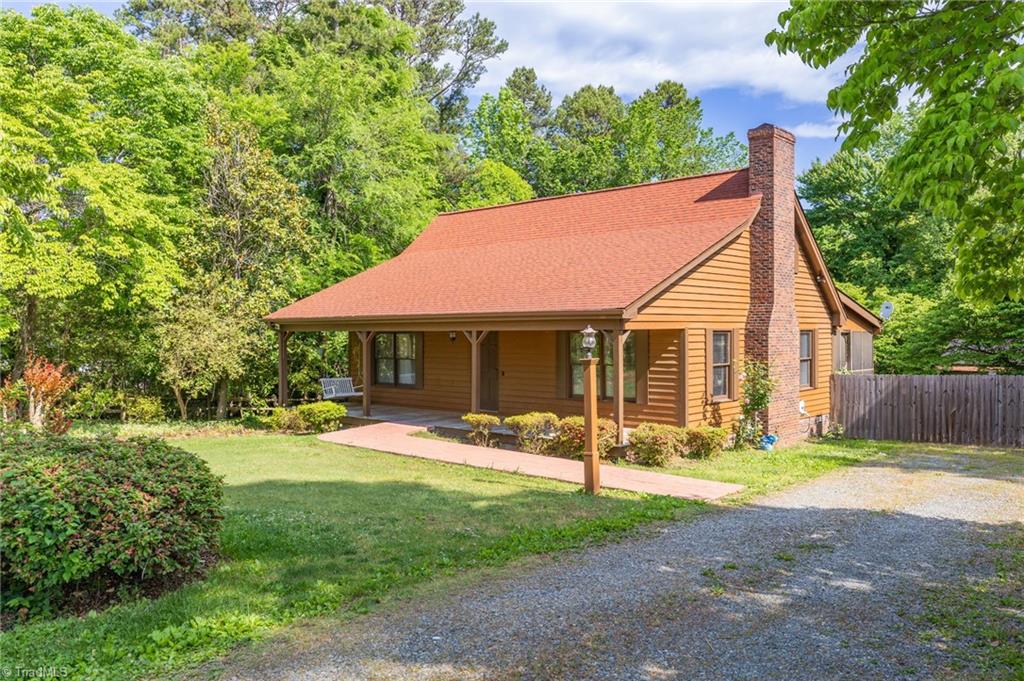 2615 Lynn Drive, Burlington, North Carolina image 2