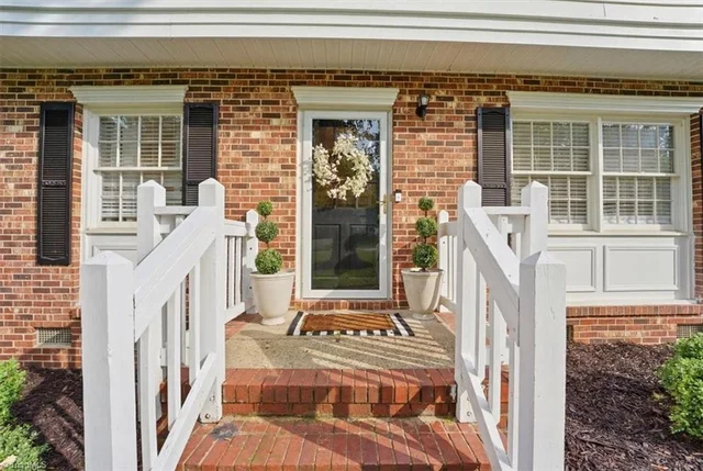 205 Fairway Drive, photo 5 of 47