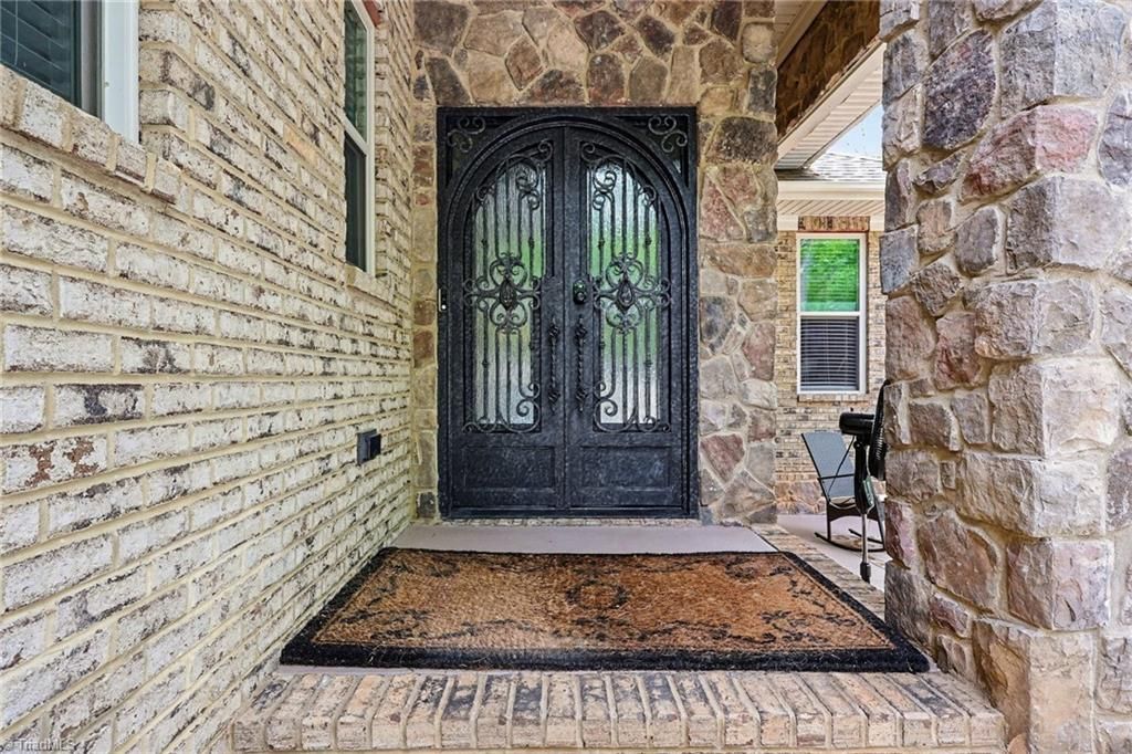 Photo of 1629 Healing Springs Drive, Denton, NC 27239 (MLS # 1217288)