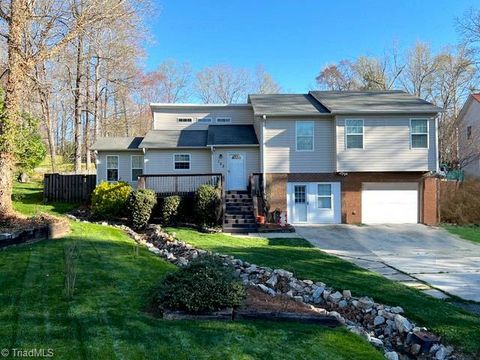 Photo for 102 Ashworth Court