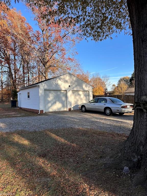 4487 Old Hollow Road, Kernersville, North Carolina image 8