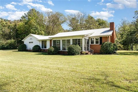 Photo of 3695 Nc Highway 22, Bennett, NC 27208 (MLS # 1198533)