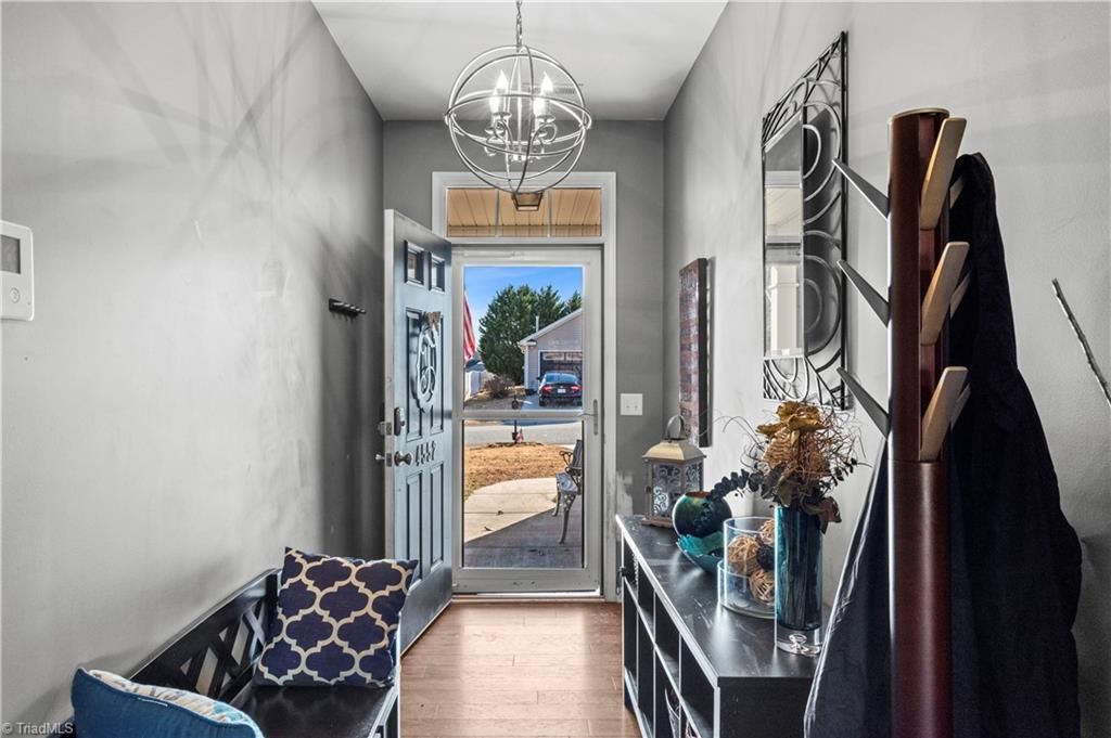 Photo of 4552 Silo Ridge Court, Clemmons, NC 27012 (MLS # 1206870)