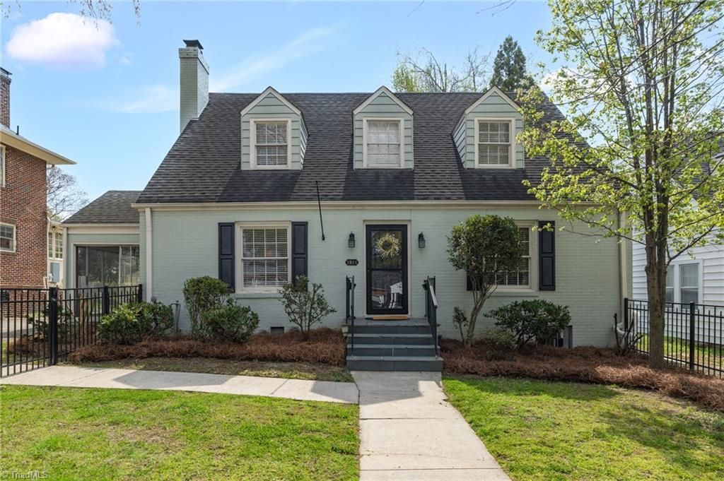 Photo of 1811 W Friendly Avenue, Greensboro, NC 27403 (MLS # 1213450)