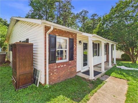 Homes For Sale - 427 Clark Avenue<br/> Greensboro, NC 27406