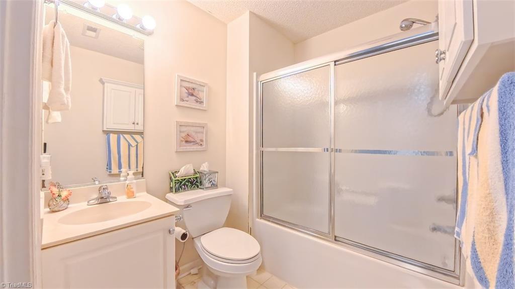 138 Wyndham Court, High Point, North Carolina image 25
