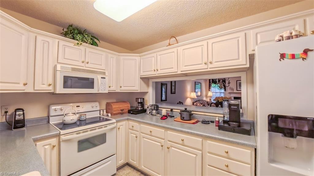 138 Wyndham Court, High Point, North Carolina image 10