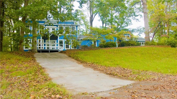 ADDRESS PRIVATE, WINSTON SALEM, NC  - Image e8154ba16aa2a2a2c27c290f8ffc8e27/1291144402