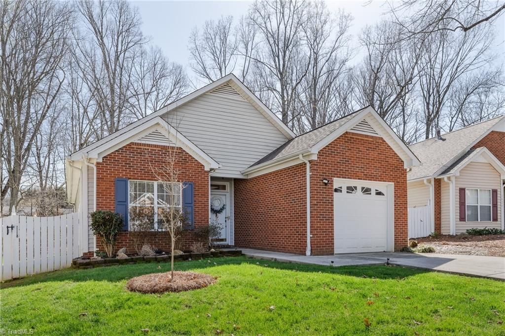 Photo of 2824 Wynfield Crossing Lane, Winston-Salem, NC 27103 (MLS # 1212550)