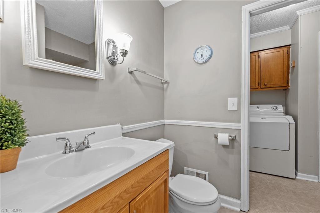 2614 Cambridge Road, Burlington, North Carolina image 18
