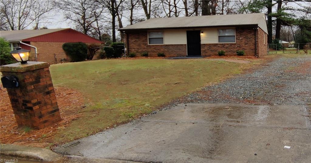 Photo 2 of 15 of 1408 Comstock Lane house