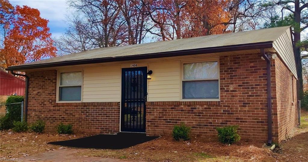 Photo 1 of 15 of 1408 Comstock Lane house