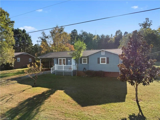 3777 Grey Drive, photo 4 of 34
