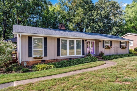Homes For Sale - 4908 Tiffany Avenue<br/> Winston-Salem, NC 27104