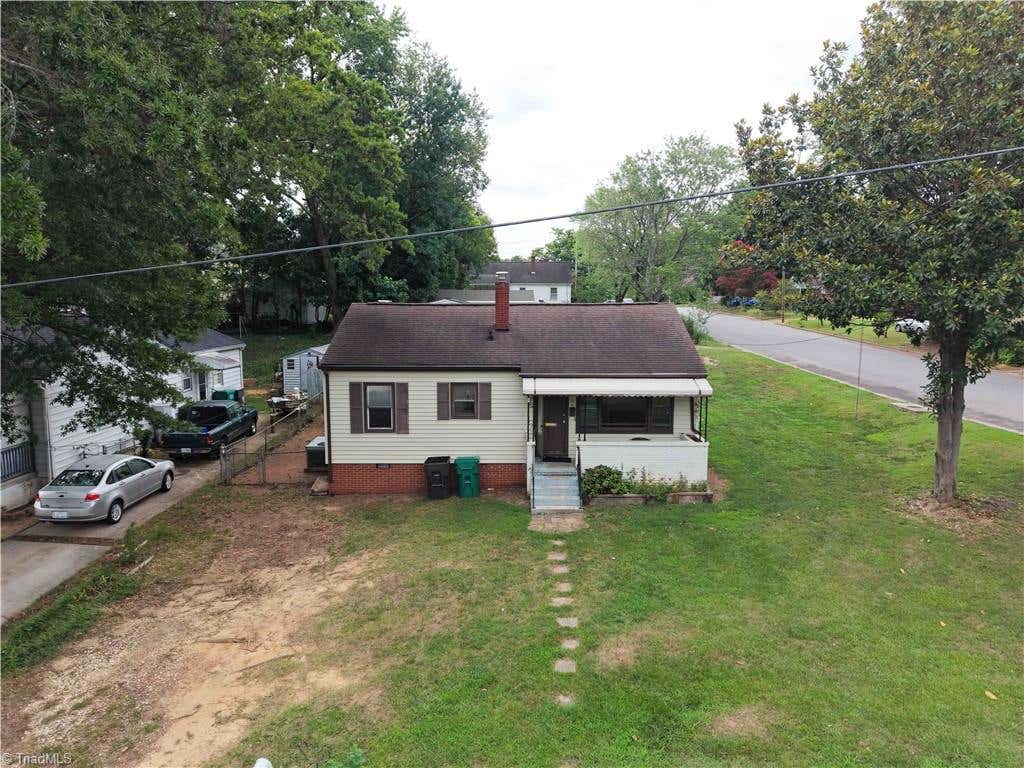 Photo of 500 Clover Drive, High Point, NC 27262 (MLS # 1229015)