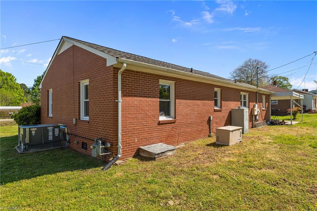 1802 Prince Edward Drive, Elon, North Carolina image 32