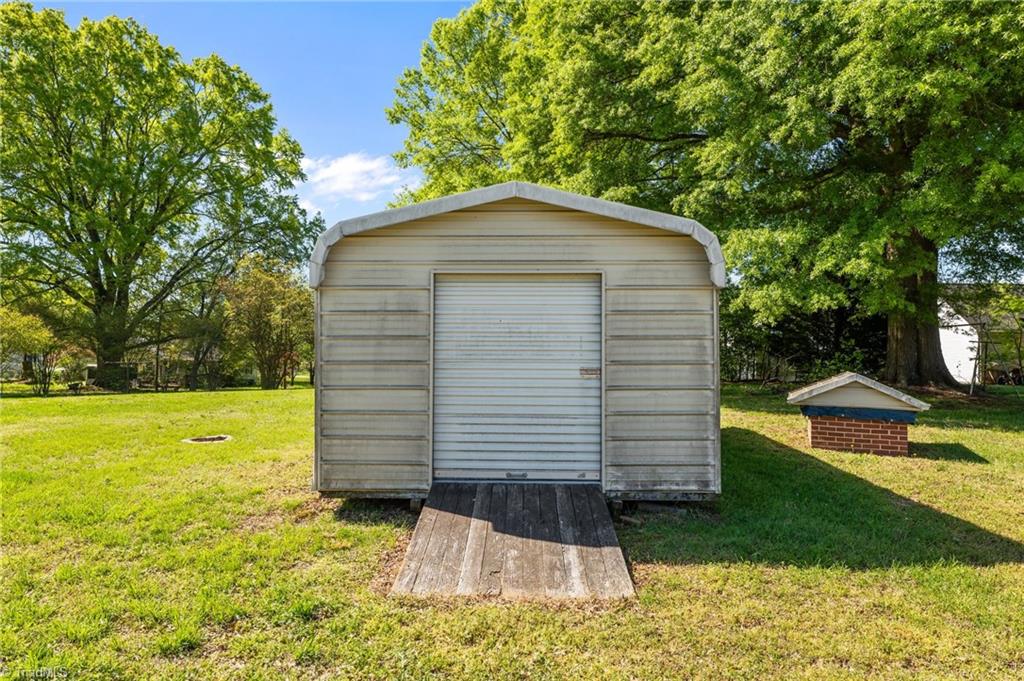 1802 Prince Edward Drive, Elon, North Carolina image 33