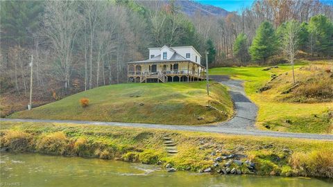 Homes For Sale - 2507 Parker Eller Road<br/> Ashe County, Lansing, NC 28643