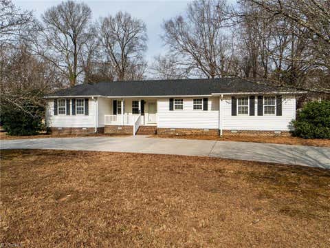 Photo for 1312 Greenwood Terrace