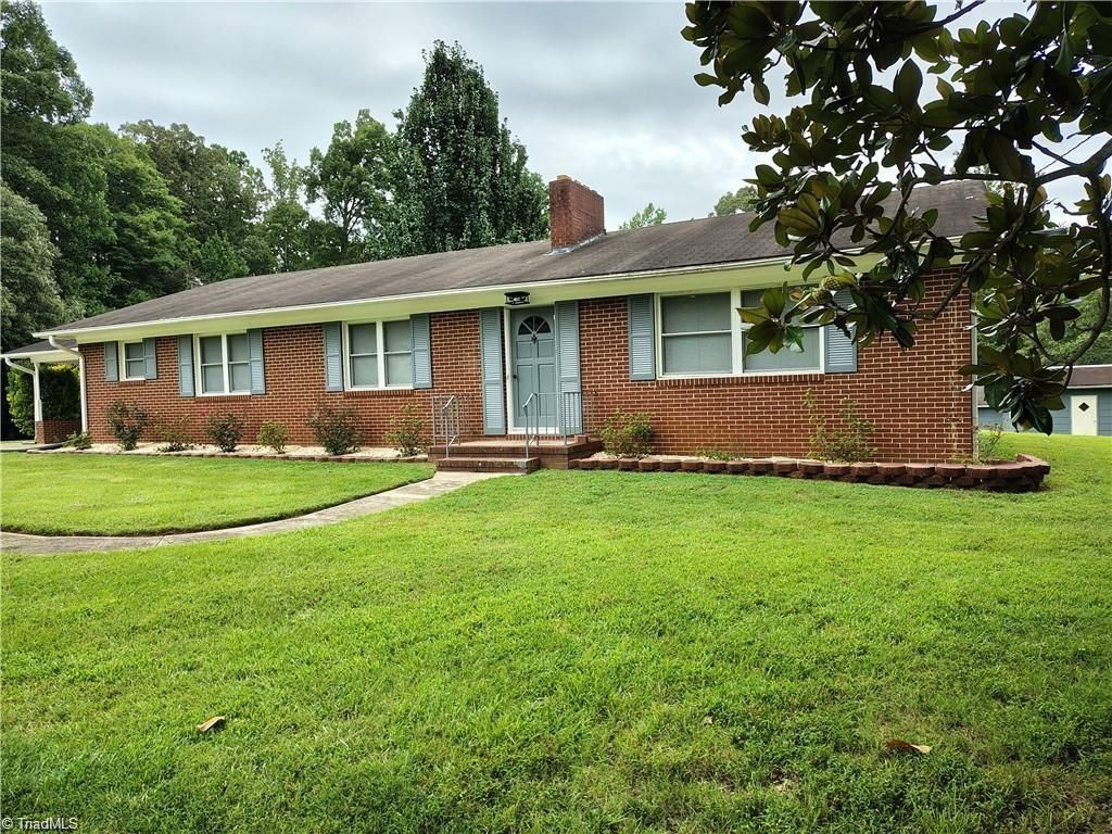 Photo of 153 Hooker Trail, Mount Airy, NC 27030 (MLS # 1219040)