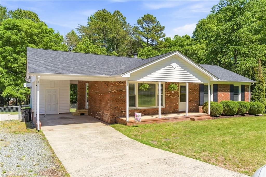 Photo of 186 Windsor Drive, Graham, NC 27253 (MLS # 1219269)
